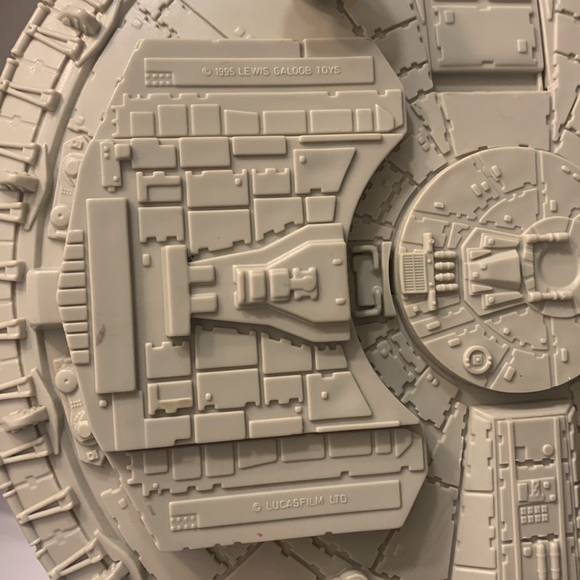 Millenium Falcon Star Wars Playset Micro Machines Lewis Galoob Vtg 1995 Toy - Picture 6 of 7